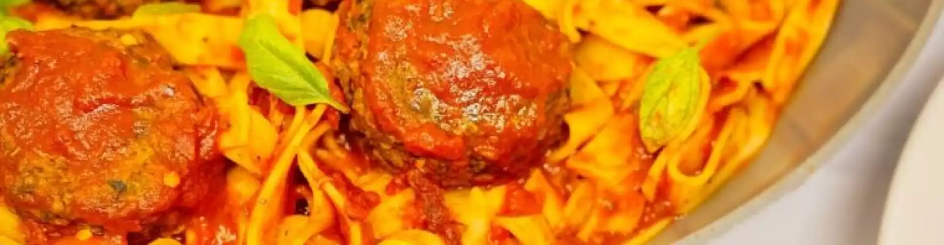 Boulettes sans viande aux champignons avec marinara